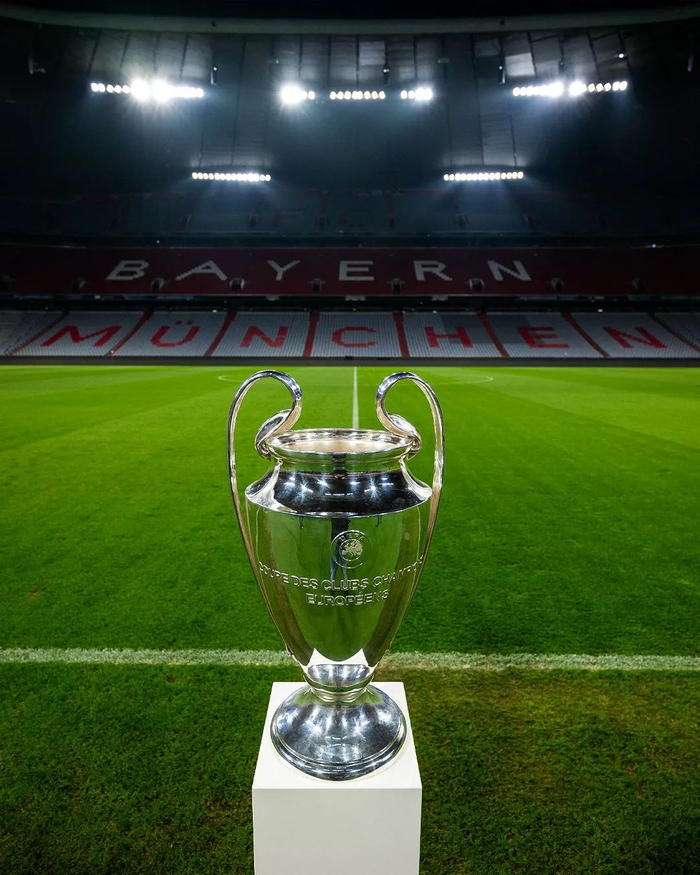 一日意甲动向：国米大胜科莫晋级榜首，米兰中锋实在是太令人发愁