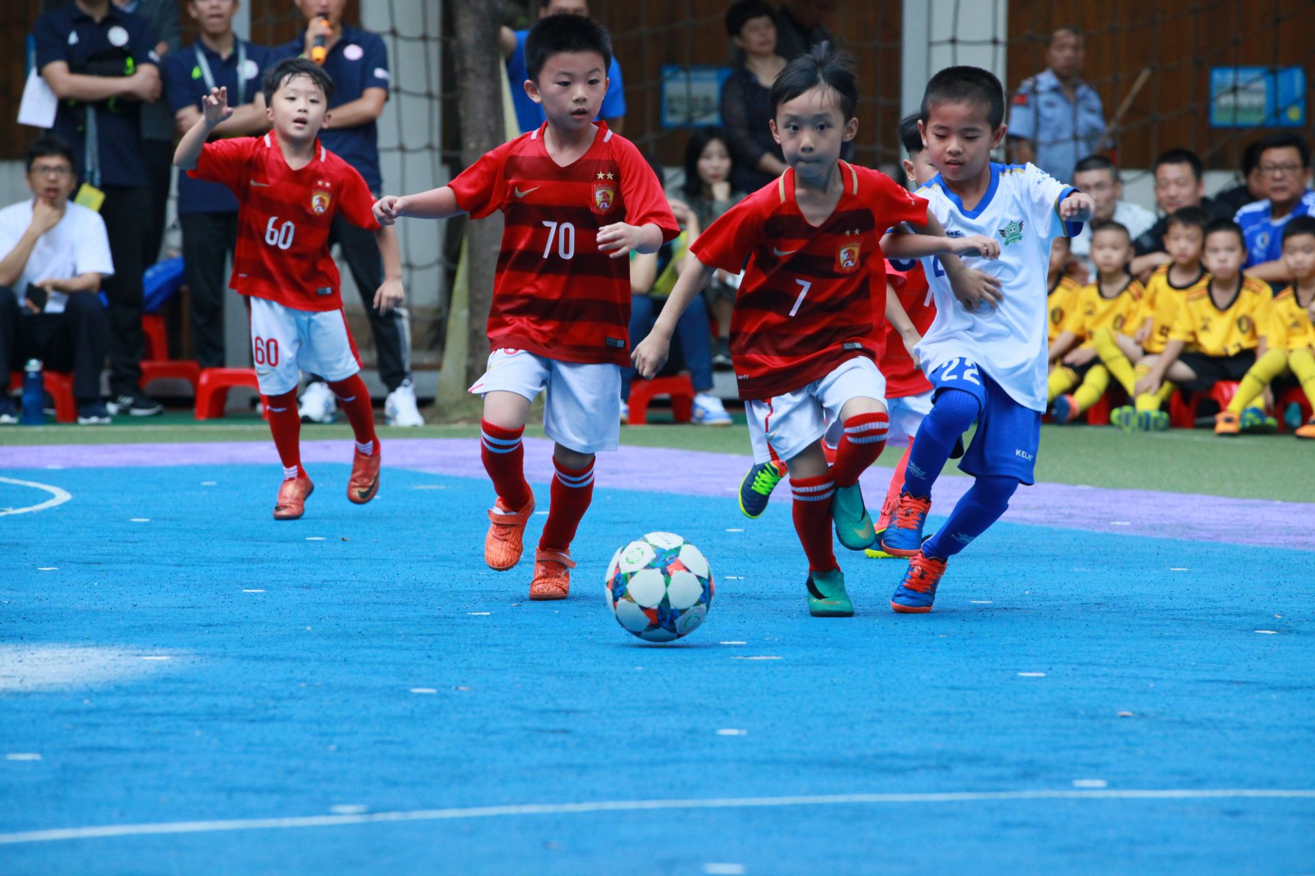 西甲战报：博耶点射制胜，阿拉维斯1-0险胜皇家社会