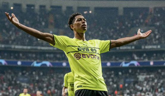 西甲半场：莱万开场闪击，费兰破门，巴萨暂2-0毕尔巴鄂（西甲半场战报：莱万闪击，费兰建功，巴萨暂2-0领先毕尔巴鄂）