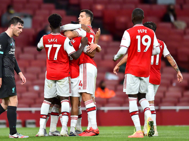 慕尼黑1860主席曾抱怨海纳未认出自己，拜仁球迷拉横幅回怼