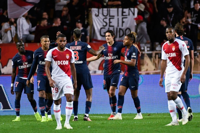 德天空：诺伊尔因肠胃感染缺席合练，乌尔比希可能替代他出场