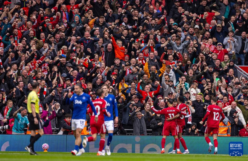 追梦谈扣篮大赛：现在让一些不在NBA的人来扣，这太逆天了