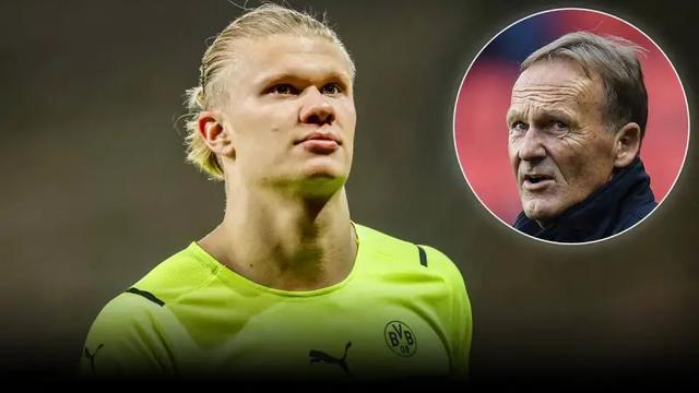 被球迷喷得退出国家队的吴曦，其实是郑智后最强后腰，场上也很拼