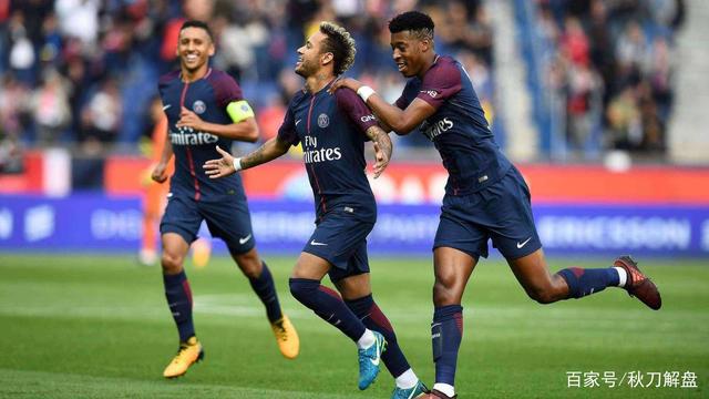 奥斯卡、约尼查助阵，怒放竞技场3V3街头足球赛玉溪站落幕