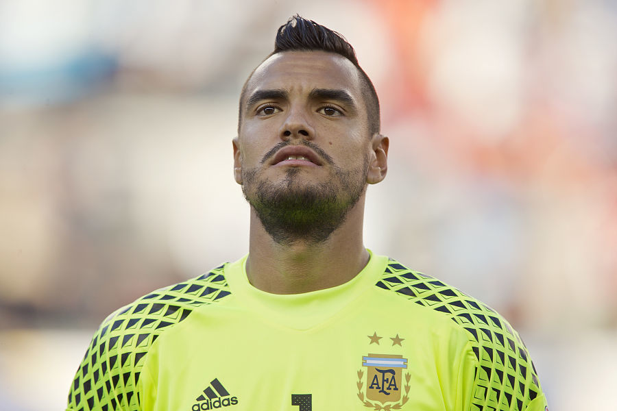 罗马0-1那不勒斯，内雷斯单刀一锤定音