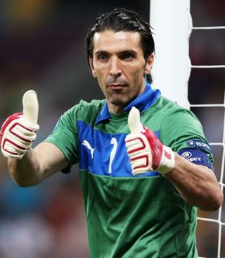 足球报：海牛管理层给球队追加了奖金，最后一轮不想“躺赢”（足球报：海牛高层加码奖金，末轮拒绝“躺赢”）